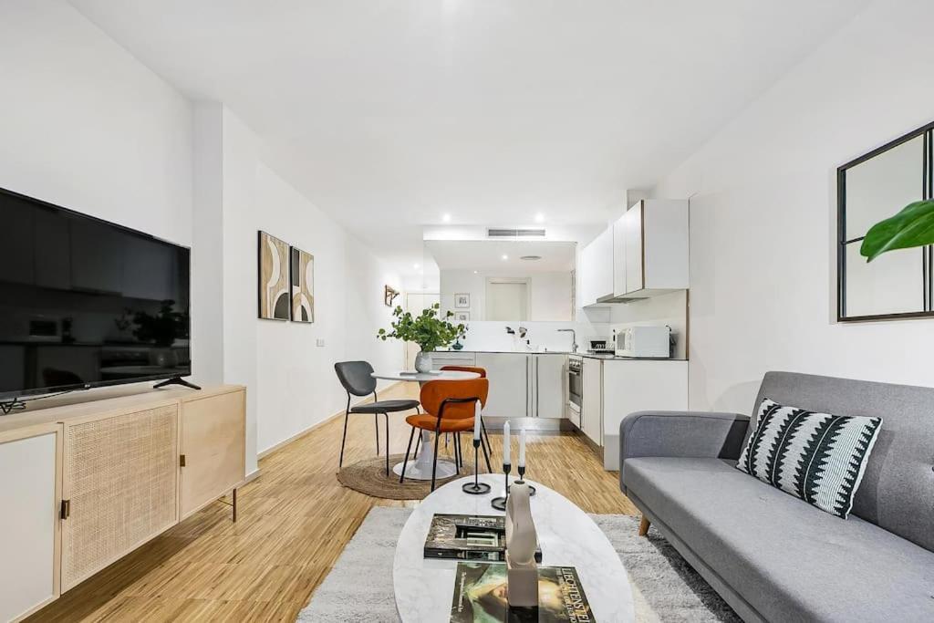 New Heima Gran Via 2A Appartement Madrid Buitenkant foto