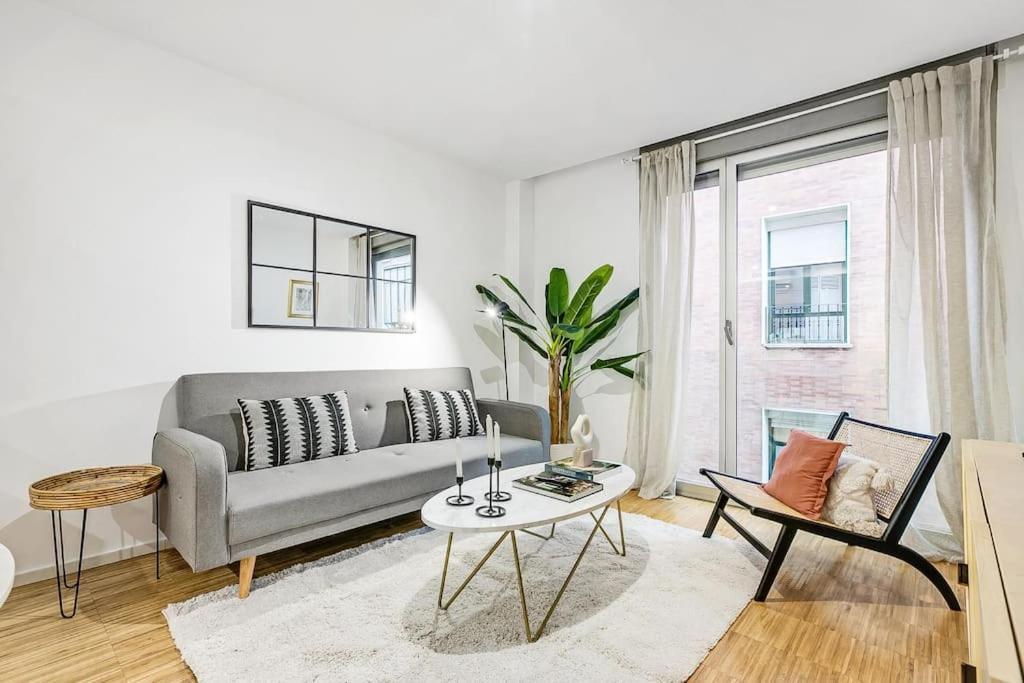 New Heima Gran Via 2A Appartement Madrid Buitenkant foto