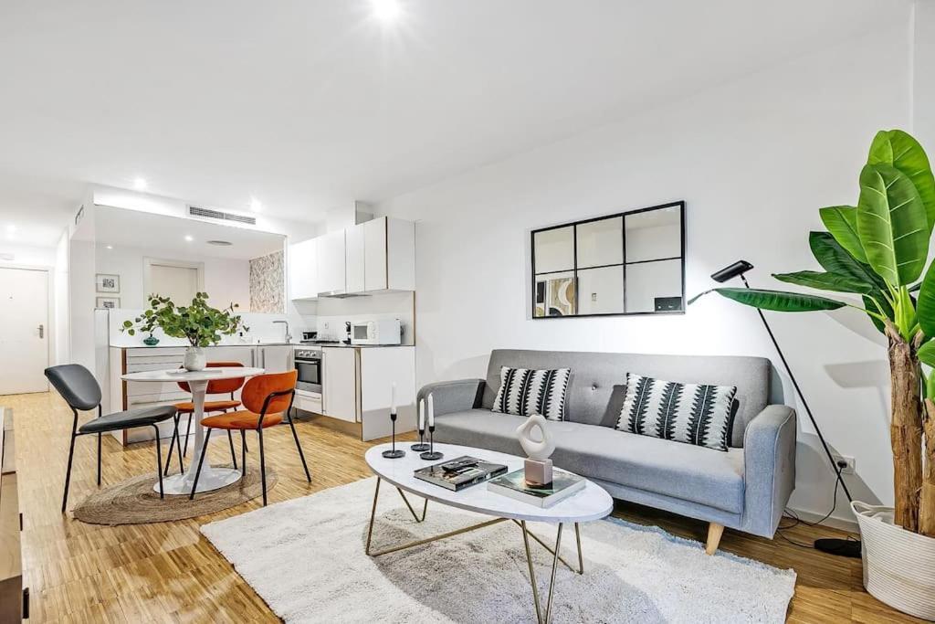 New Heima Gran Via 2A Appartement Madrid Buitenkant foto